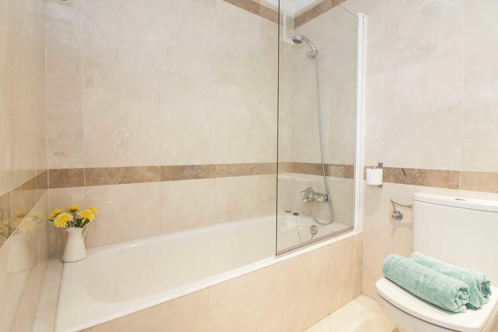 Malaga Center Flat Holidays Atarazanas Market Dış mekan fotoğraf